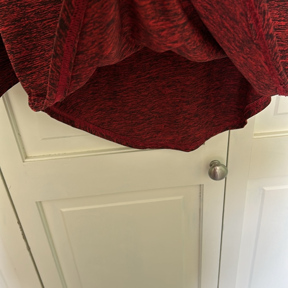 My Be Red and Black Heather Blouse - size Medium - Picture 8 of 8